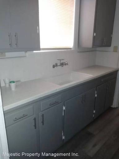 Main picture of 311 N Golden Gate Ave