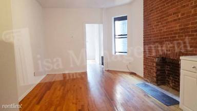 Main picture of 426 W 48th St