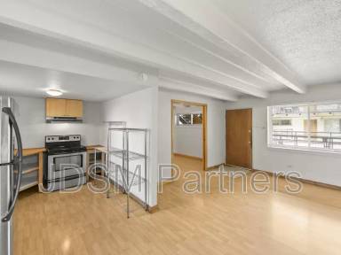Main picture of JDSM W 2860 32nd Ave LLC - 215