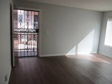 Main picture of 2228 Chatsworth Blvd