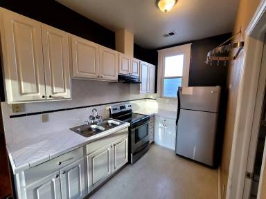 Main picture of 2441 Stout St