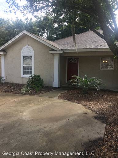 Main picture of 101 Leeswood Cir