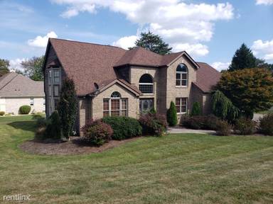 Main picture of 133 Radcliff Dr