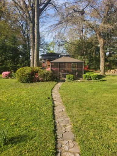 Main picture of 322 Williams Rd
