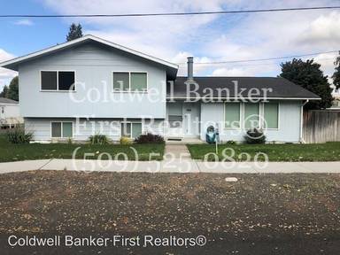 Main picture of 336 W 5th St