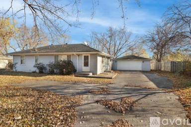 Main picture of 11633 Crooked Lake Blvd NW
