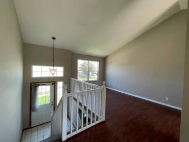 Main picture of 8013 Newport Ave