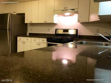 Main picture of 652 Dorchester Ave