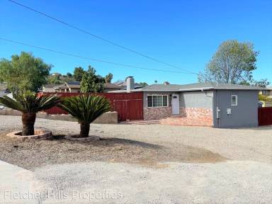 Main picture of 9456 Slope St