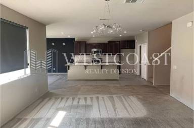 Main picture of 26612 Iron Mountain St