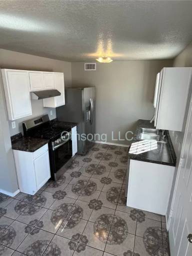 Main picture of 2109 Dry Gulch St SW