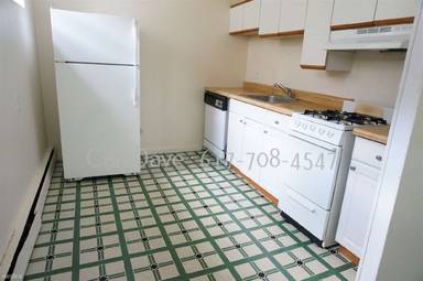 Main picture of 15 Glenville Ave