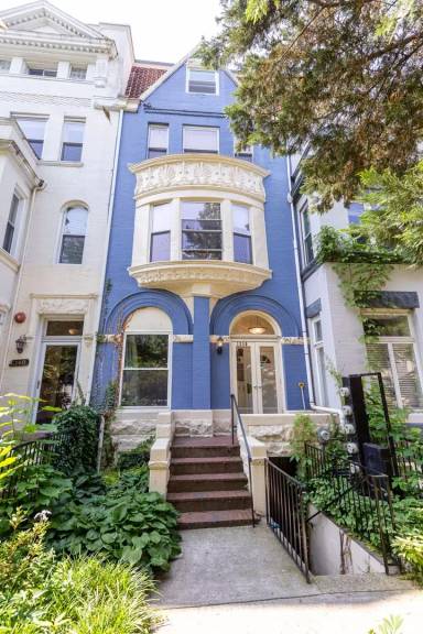 Main picture of 1350 Kenyon St NW