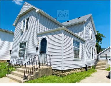 Main picture of 638 1/2 N Sugar St