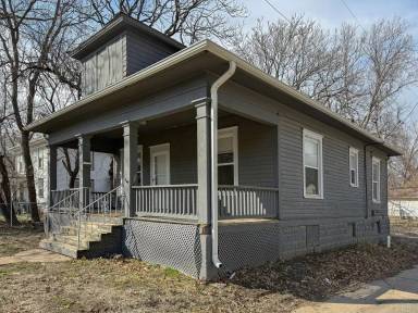 Main picture of 1312 SW 13th St
