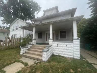 Main picture of 1205 E Converse Ave