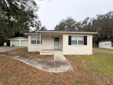 Main picture of 1009 N Forbes Rd