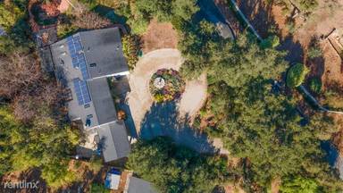Main picture of 405 Palomar Rd