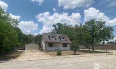 Main picture of 343 Andrews