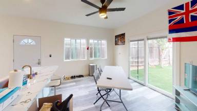Main picture of 5121 Tipton St