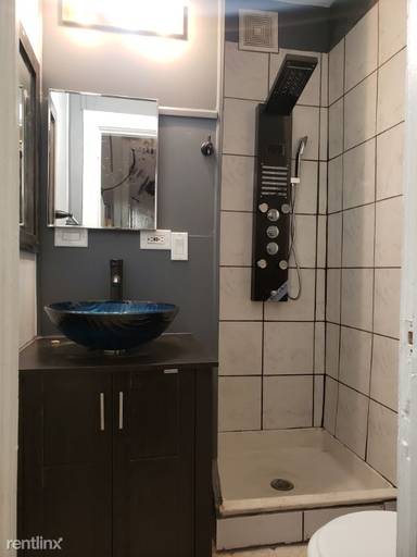 Main picture of 2723 2nd Ave