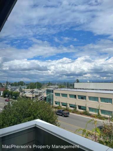 Main picture of 3928 Rucker Ave