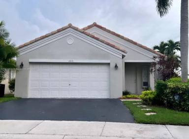 Main picture of 4370 Pine Ridge Ct