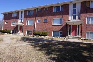 Main picture of 7306 Maple St