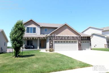 Main picture of 4128 145th St