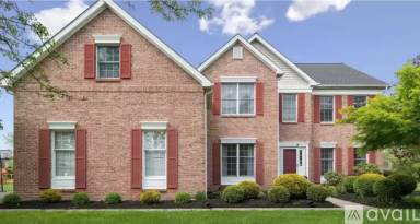 Main picture of 554 Village Rd W