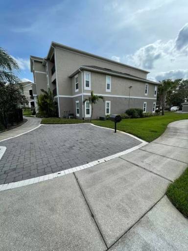 Main picture of Courtney Landing Condominium