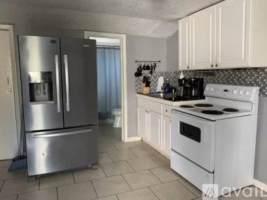Main picture of 1652 31st Ave N