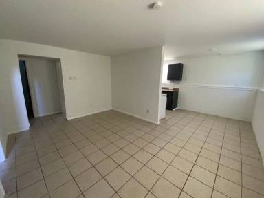 Main picture of 904 Moss St
