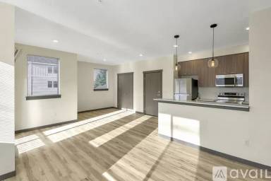 Main picture of 13521 97th Ave E