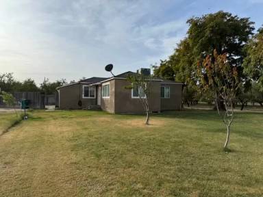 Main picture of 7570 Sedan Ave