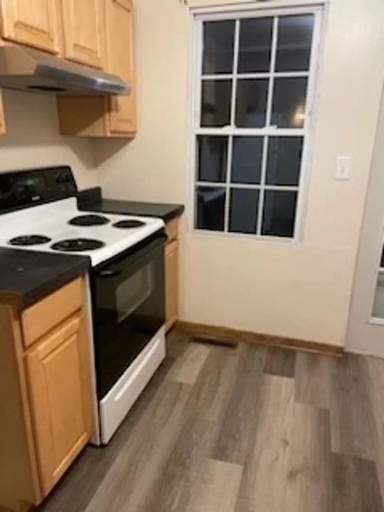 Main picture of 527 Shaw St