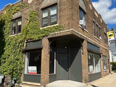 Main picture of 1603 N Van Buren St