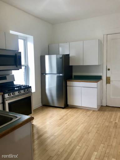 Main picture of 3028 N Southport Ave