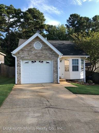 Main picture of 820 Windsong Dr