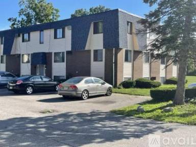 Main picture of 690 Harris Rd