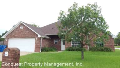 Main picture of 813 Hummingbird Ln