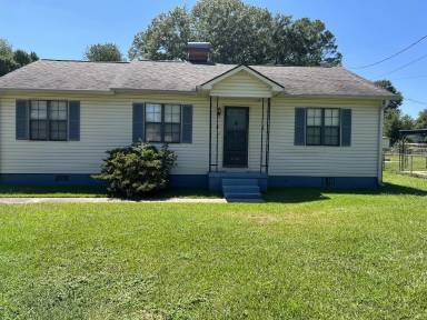 Main picture of 404 McArthur Blvd