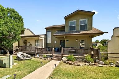 Main picture of 225 Comanche Ln