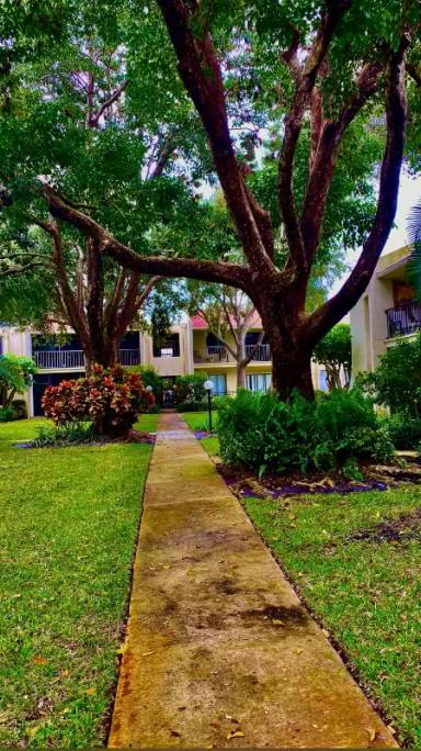 Main picture of 150 Pineview Rd