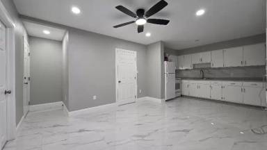 Main picture of 12 W 3rd St