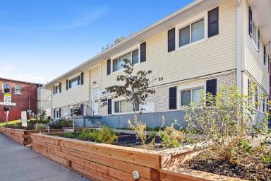 Main picture of 4303 Pearl St
