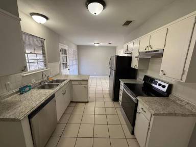 Main picture of 3126 Sunset Dr