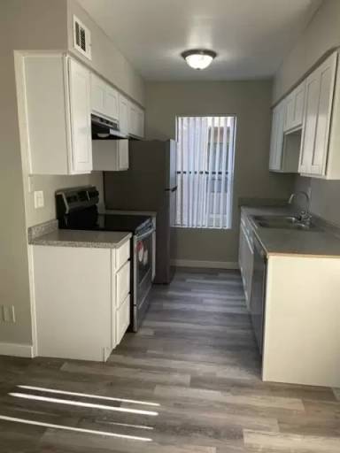 Main picture of Harbor View Apartments