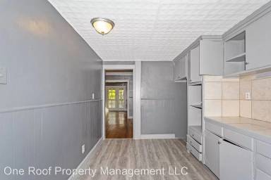 Main picture of 3223-3225 E 8th St. - 2W