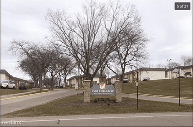 Main picture of 1200 College Park Dr